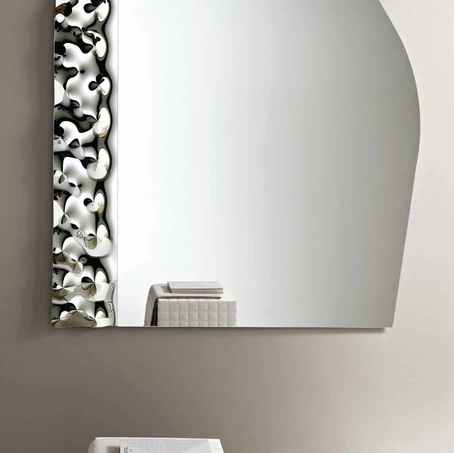 Specchio Lock con inserto in vetro mosso di Capodarte