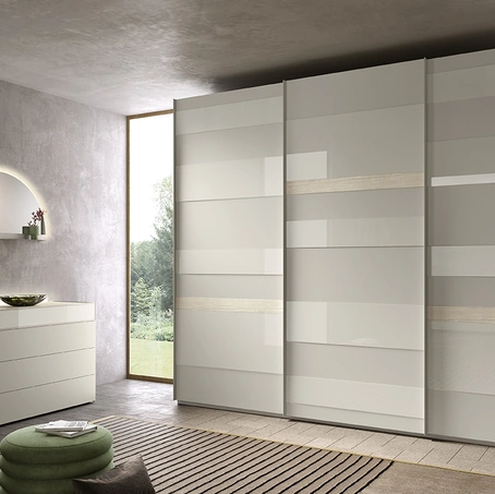 Armadio 08 con ante scorrevoli di Corso 11