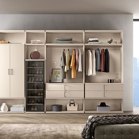 Cabina Armadio H8 di Corso 11