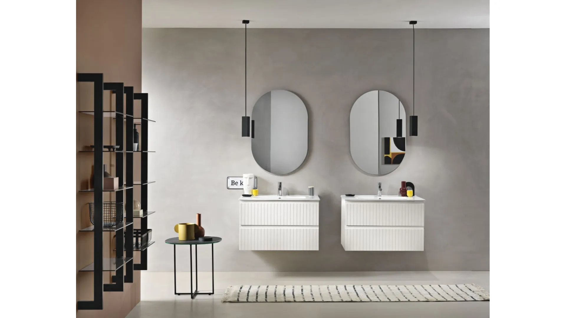 Mobile da Bagno sospeso Artico laccato opaco Bianco con lavabo in ceramica di Bluelife