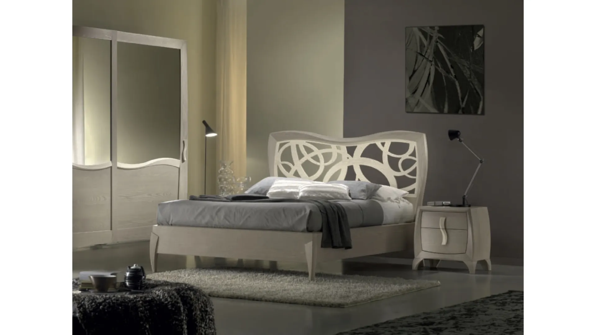 Letto in legno con testiera sagomata e traforata Moon Project IM8567 di Imba Srl