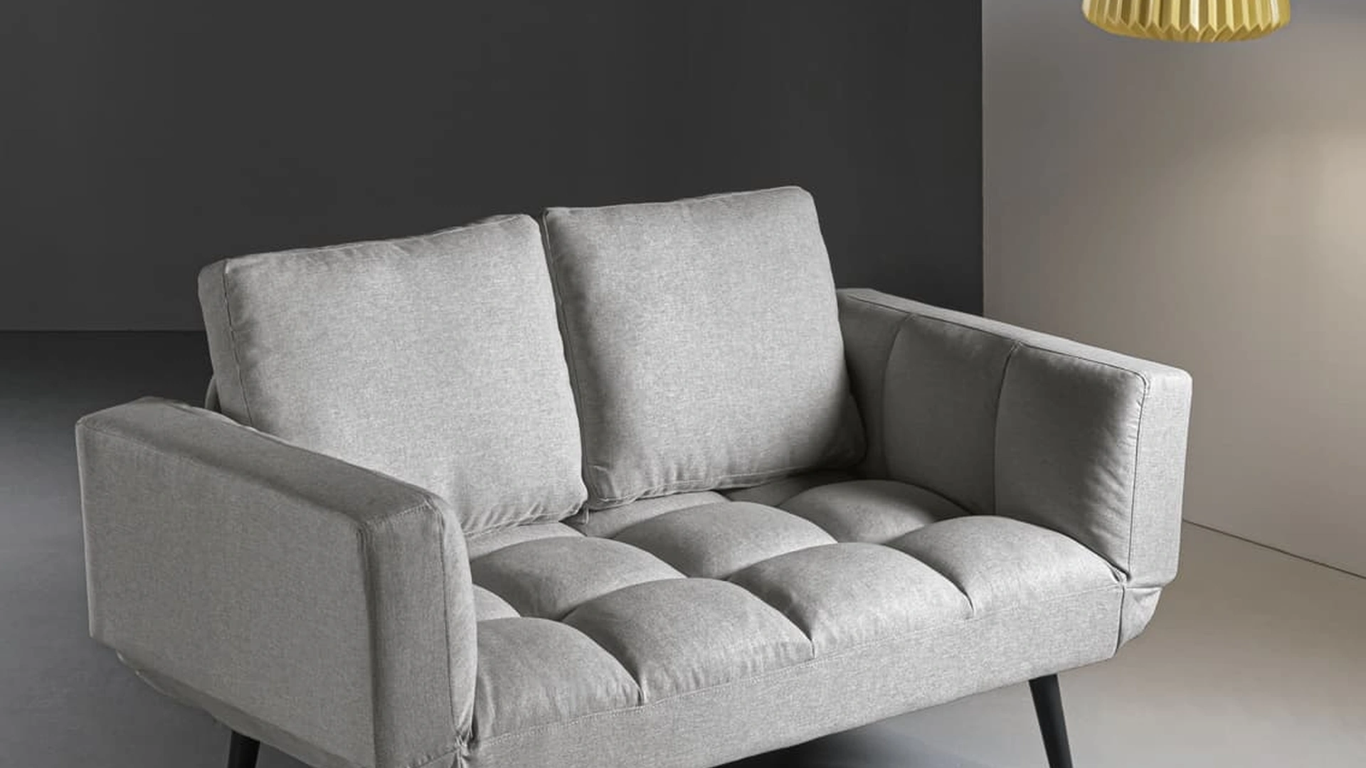 Divano lineare Glove in tessuto imbottito di Ikone Casa