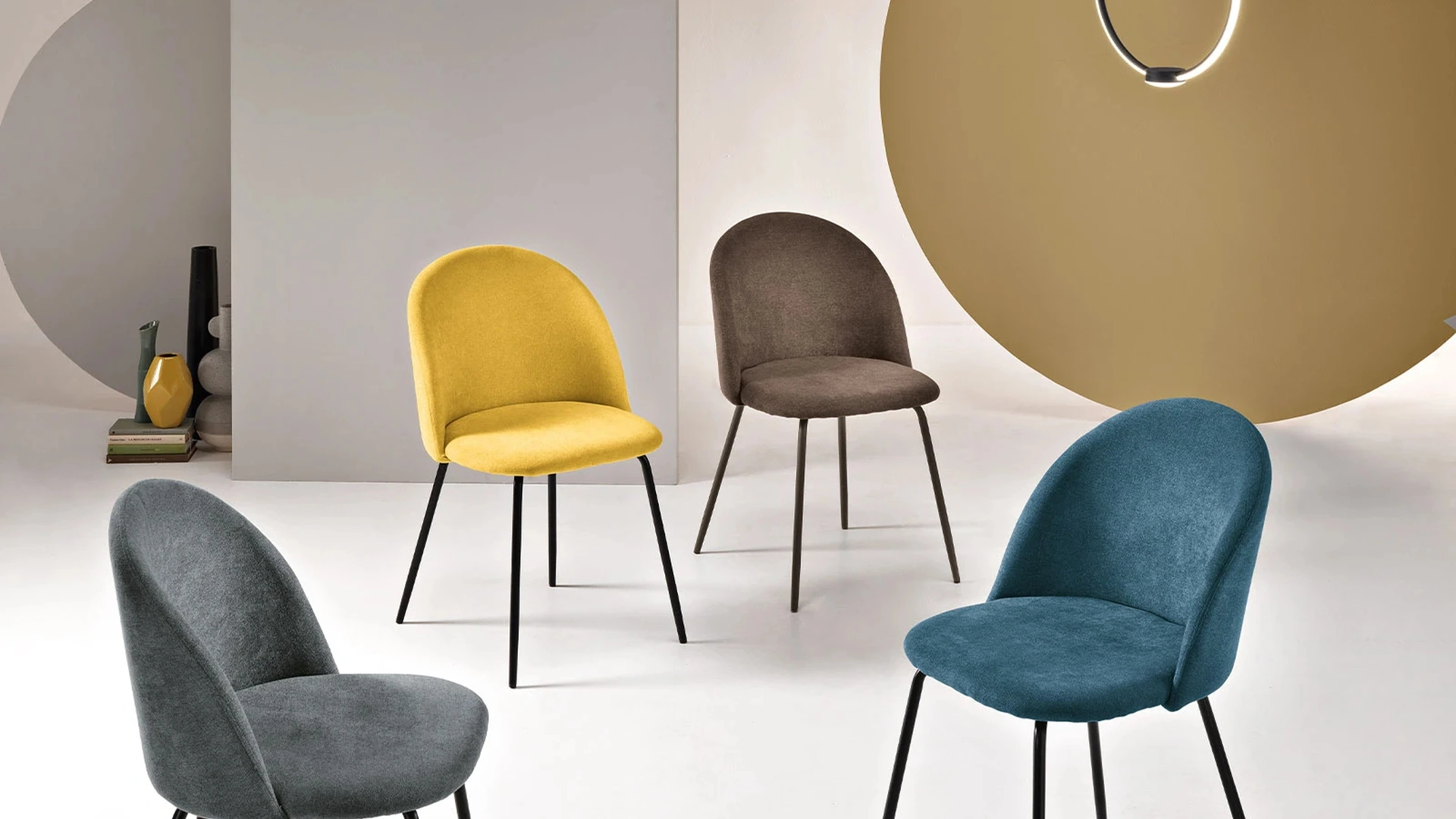 Sedia imbottita Karen di Ikone Casa