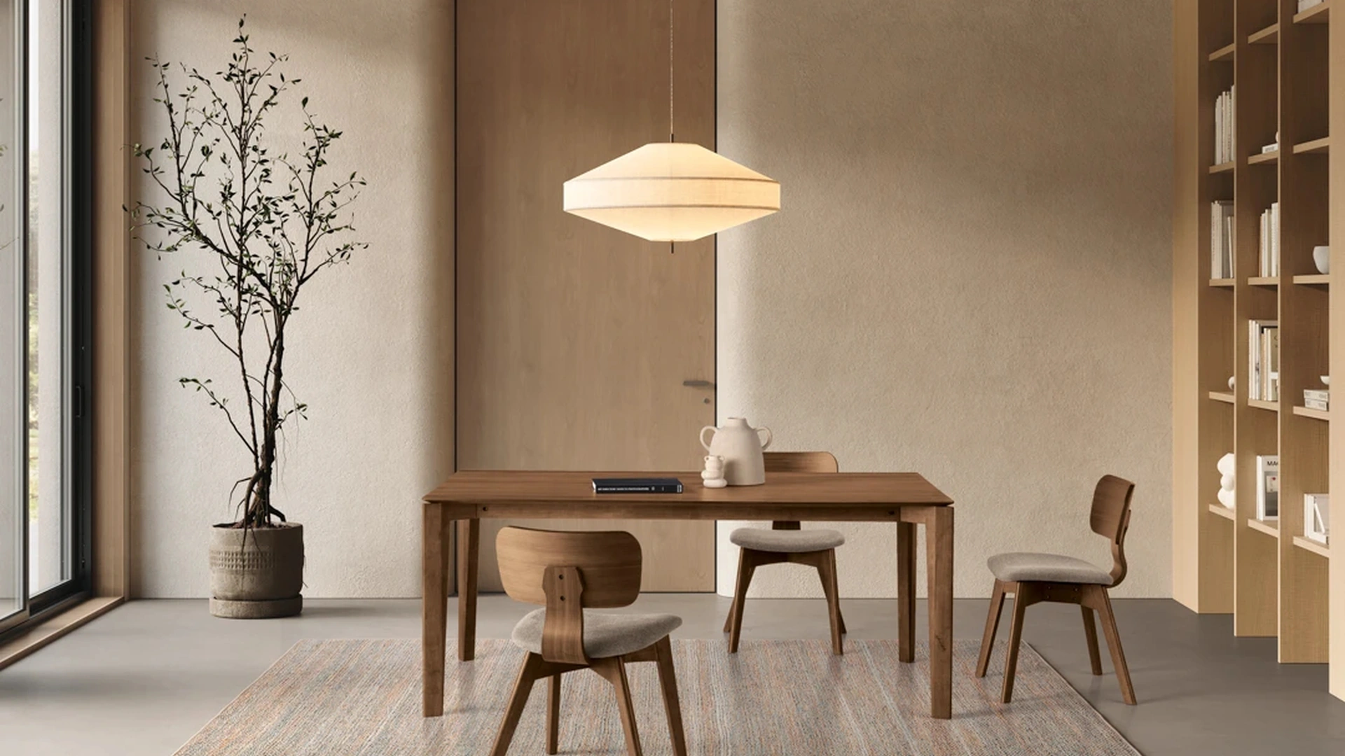Sedia in legno di gomma con seduta imbottita Kaya di Ikone Casa