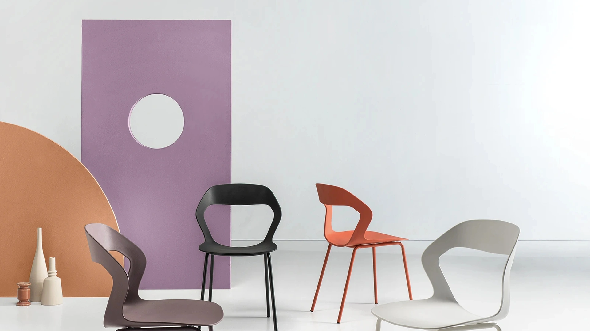 Sedia impilabile in polipropilene Rocca di Ikone Casa