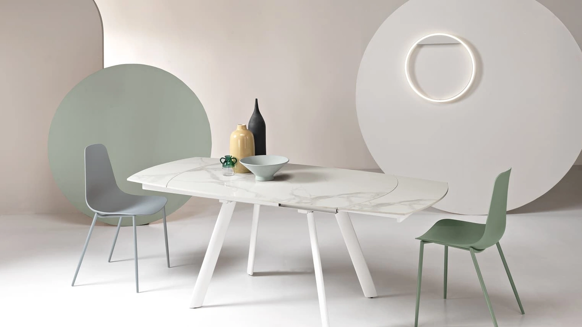 Tavolo allungabile Bud in pietra sinterizzata di Ikone Casa