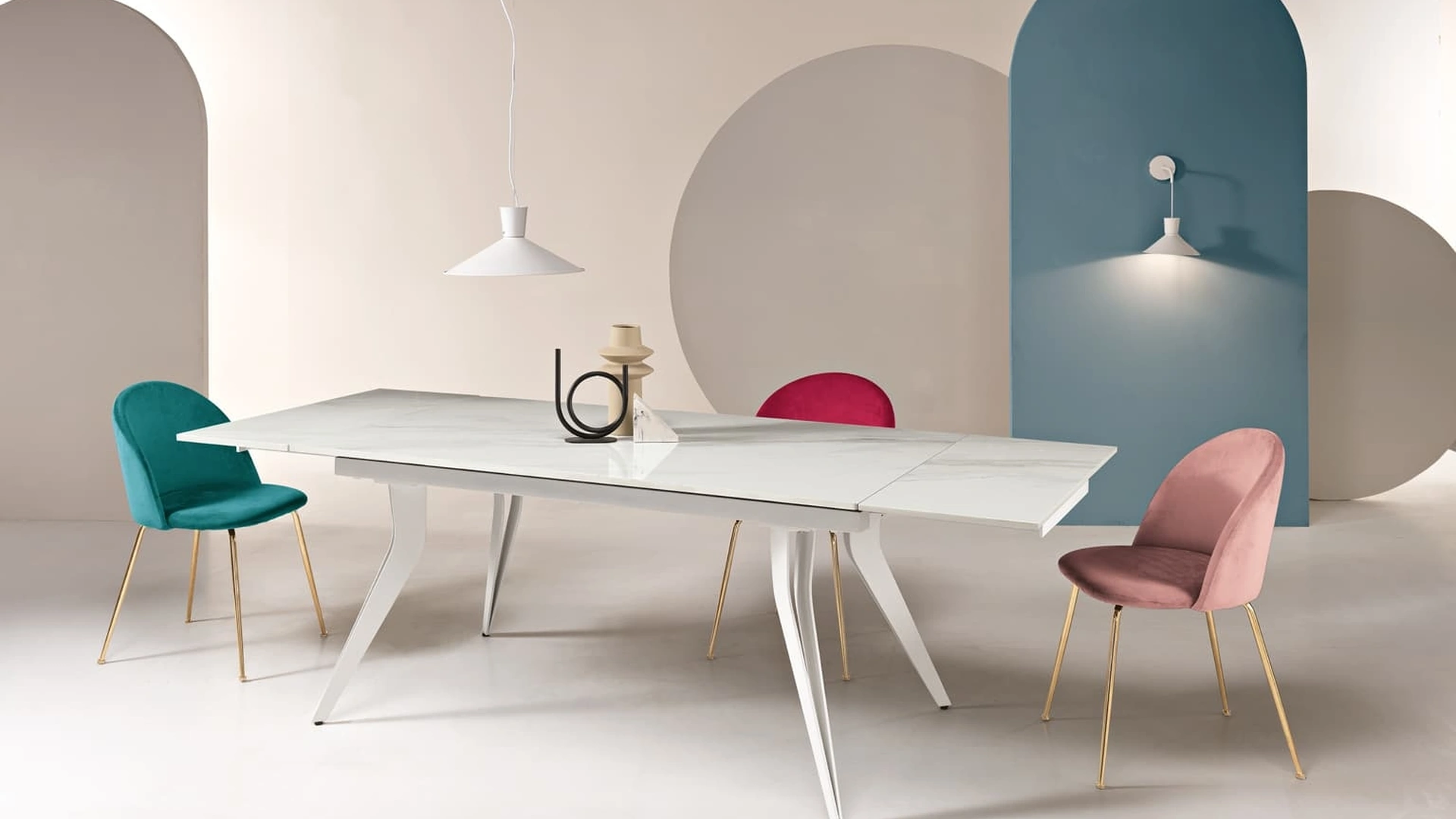 Tavolo allungabile Thor in pietra sinterizzata effetto marmo di Ikone Casa