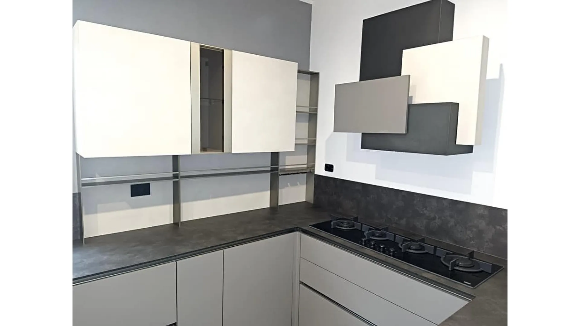 Realizzazione cucina moderna Mod. Metropolis